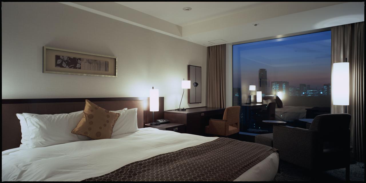 Hotel New Otani Tokyo The Main Kültér fotó A room at the hotel